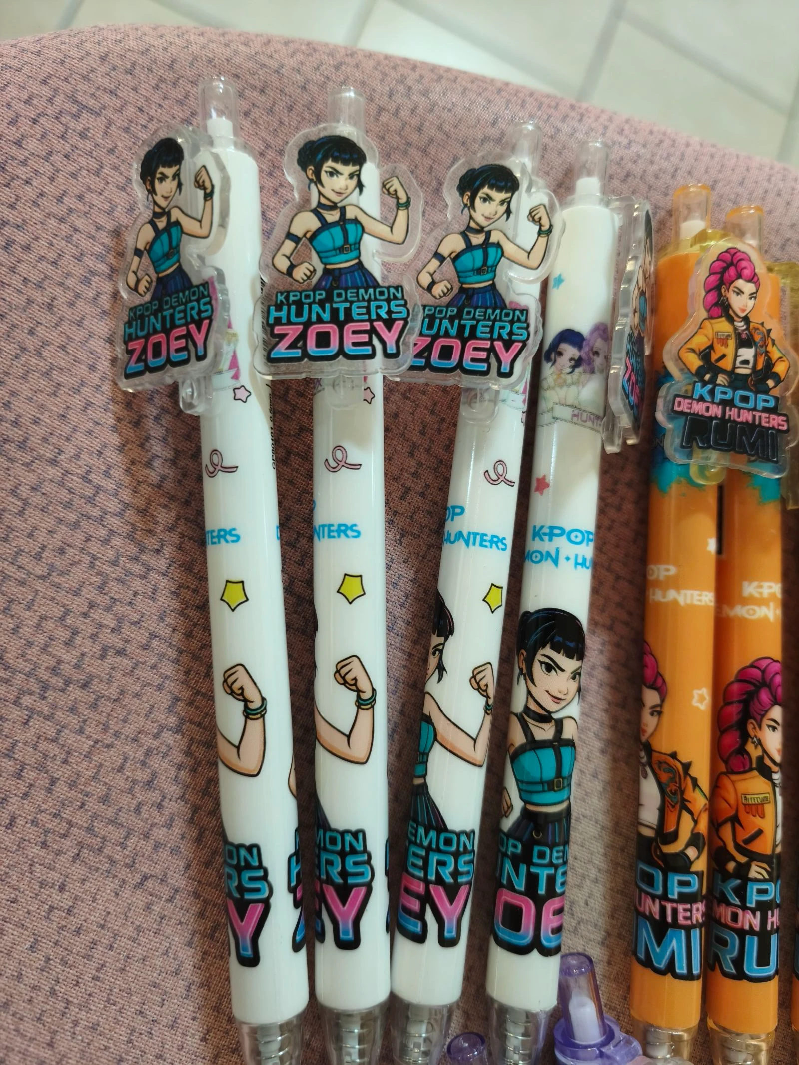 Batch 16 KPop Demon Hunters Pens New / Lot 16 Stylos Neufs – photo 3